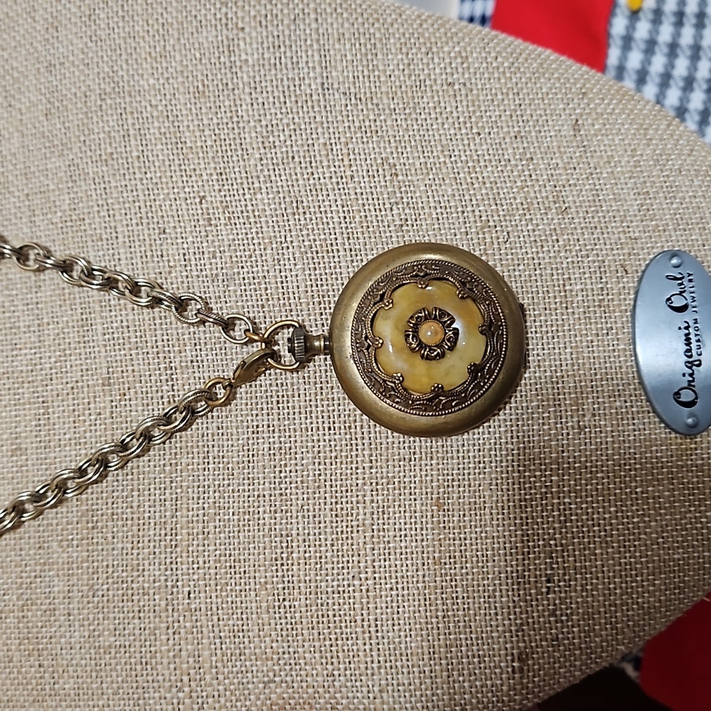 Jan Michaels locket